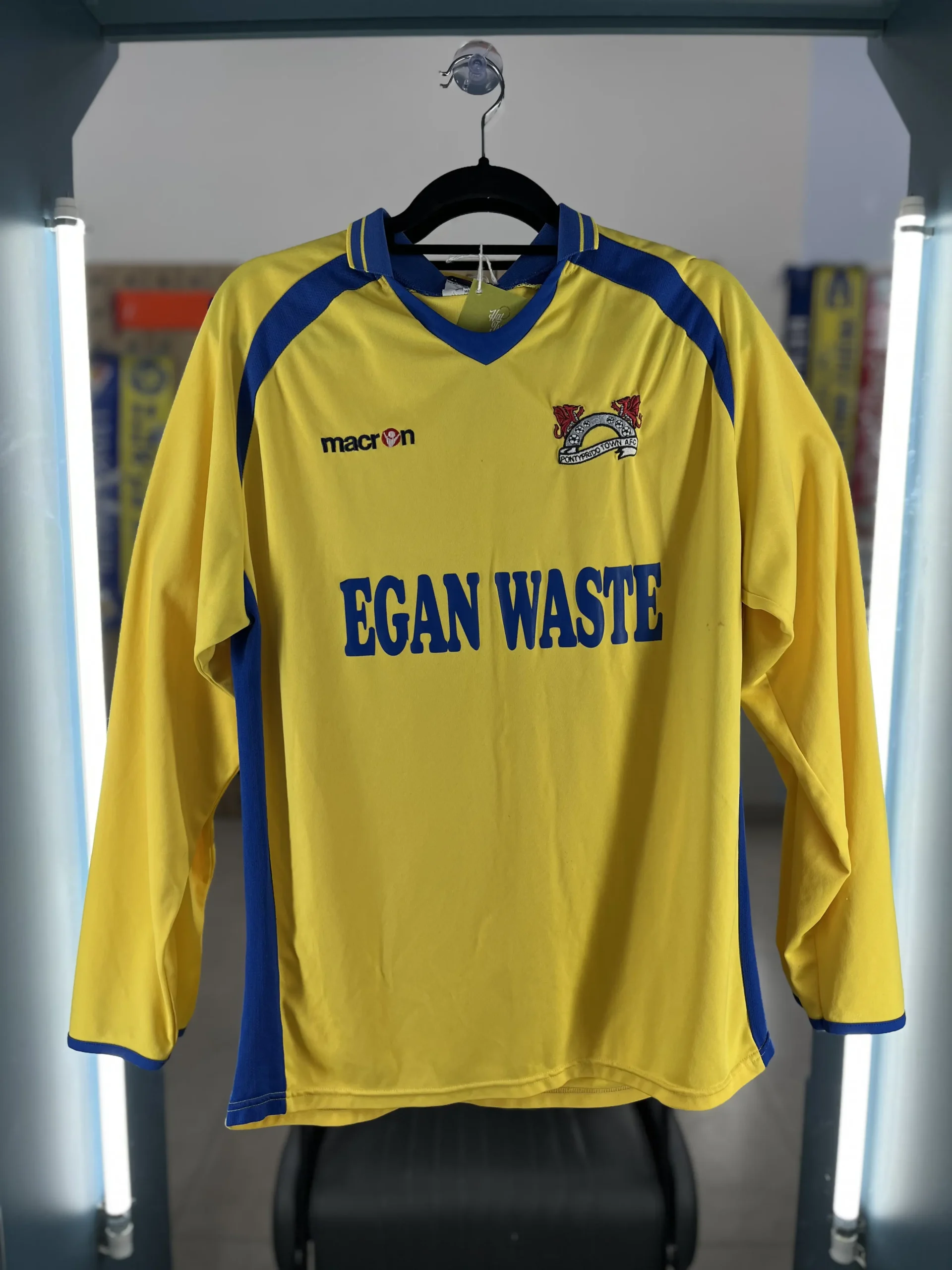 Pontypridd Town A.F.C. 2015 - TAM XG