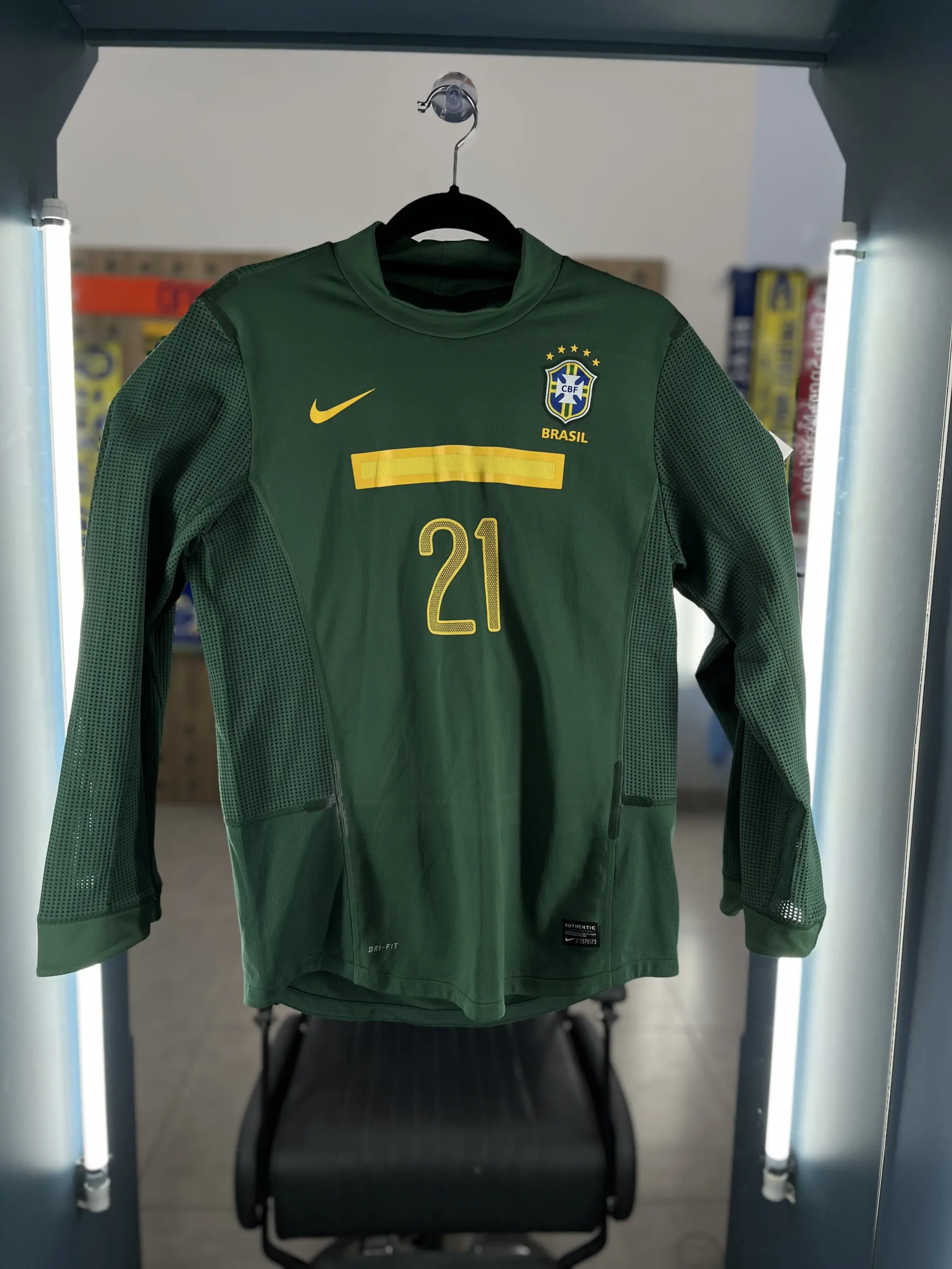 Brasil 2011 - Manga Longa TAM G